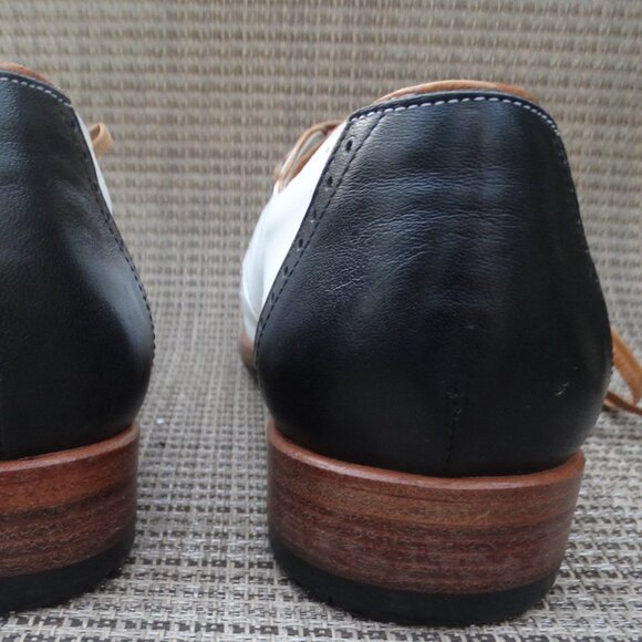 Walter Genuin Women’s Kilt Golf & Dress Shoes Black /White Sz 7 Waterproof Italy - Picture 9 of 12